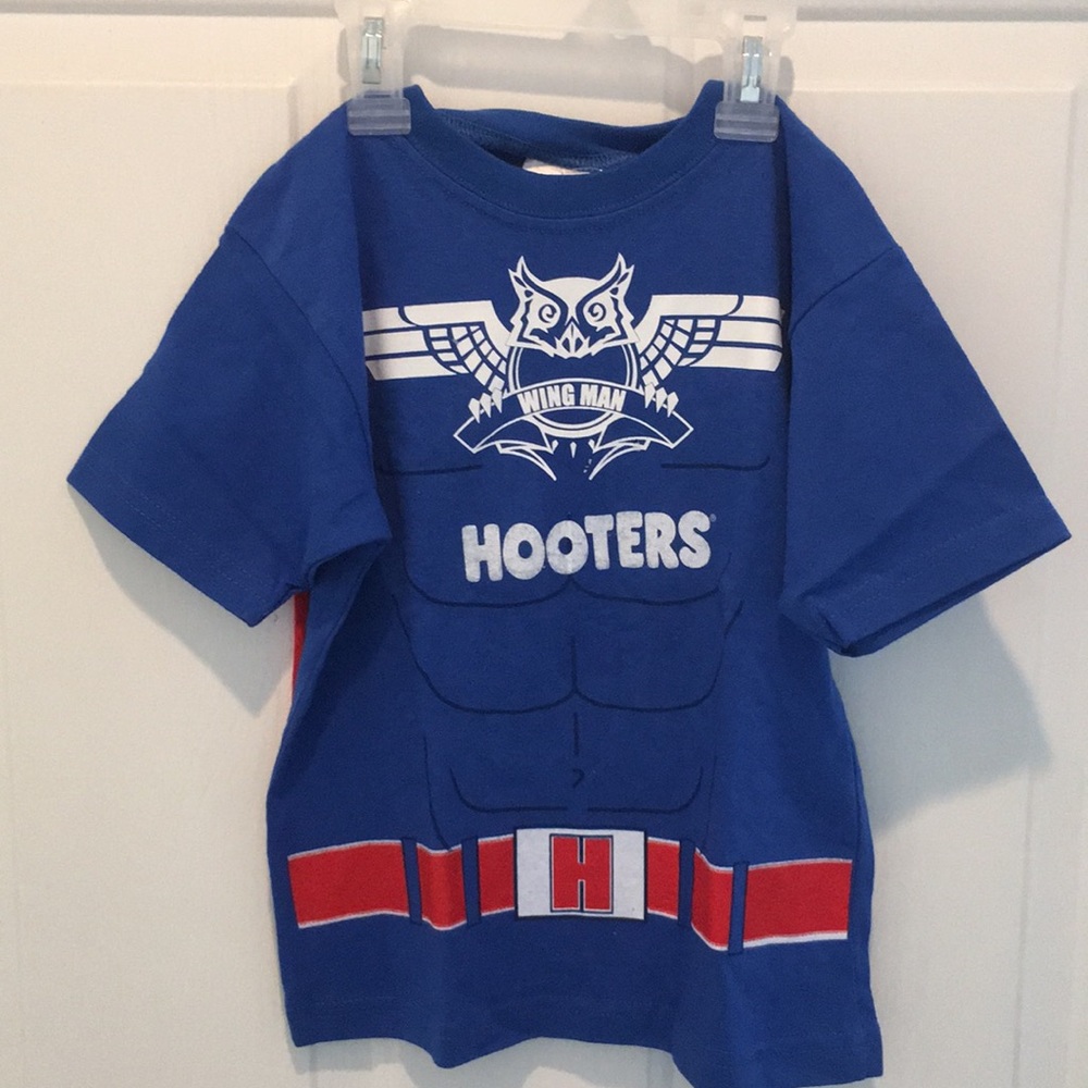 New Toddler Boys Hooters Wing Man T-Shirt With Cape Large